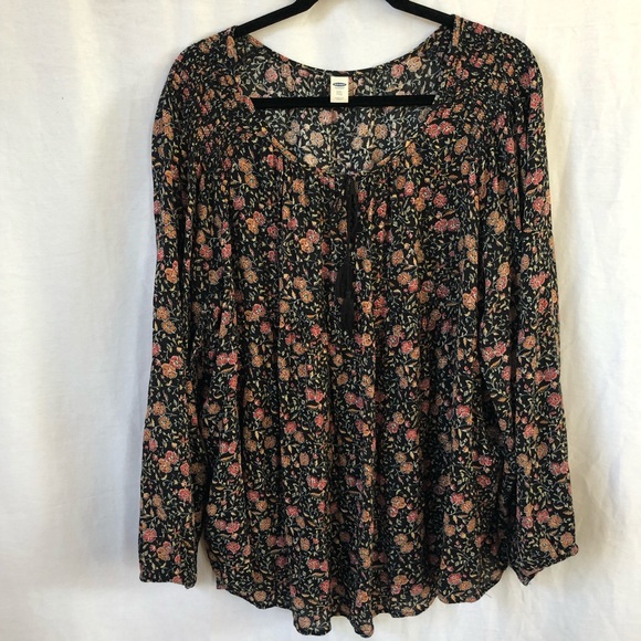 Old Navy Tops - Old Navy Peasant Top